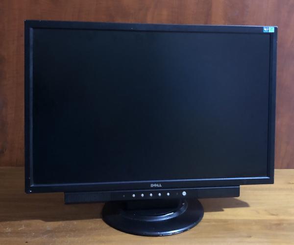 DELL 22INCH - RENEW ( VGA, DVI)        