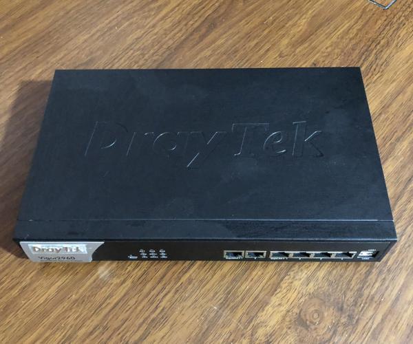 DrayTek Vigor2960 - Khả năng chịu tải 200 users          