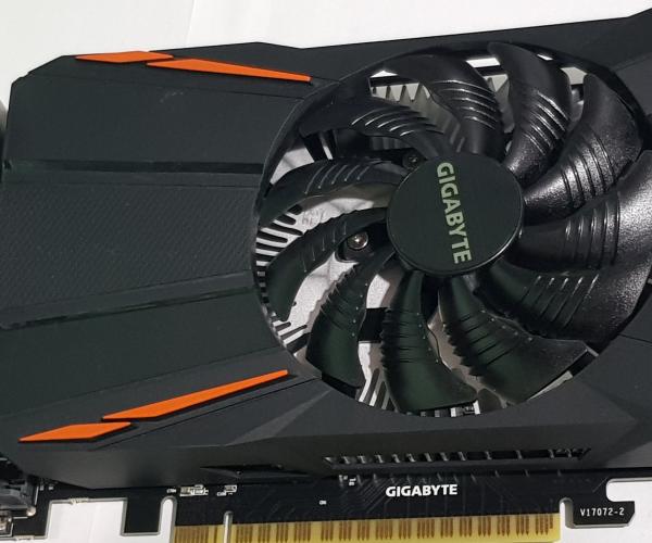 VGA GIGABYTE GV-N105TD5-4GD ,,,Chiến Game PUPG, Fifa4    