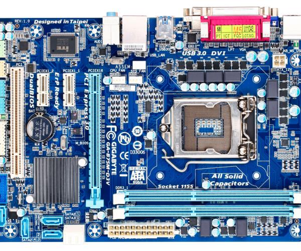 Gigabyte GA-B75M-D3V, s/p  Sata3, USB3.0            