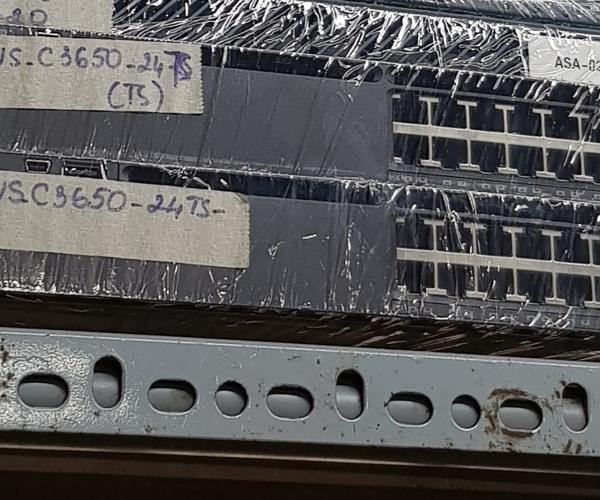 Bộ chia t&iacute;n hiệu Switch Cisco Catalyst 3650 24 Port Data 4x1G Uplink IP Base - WS-C3650-24TS-S