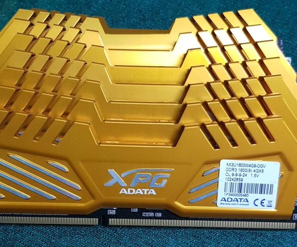 RAM ADATA XPG DDR3 4GB BUS 1600 AX3U1600W4G9-DGV      