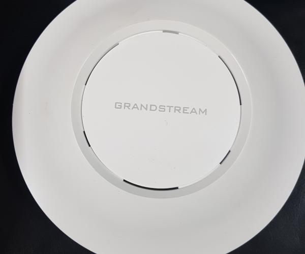 Bộ ph&aacute;t Wifi Grandstream GWN7605 Chuẩn AC MU-MIMO 1167Mbps